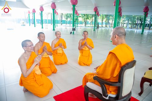 ภาพ No.321342:วันเสาร์ที่ 11 เมษายน พ.ศ.2569 พิธีขอบรรพชา พิธีขอสรณคมณ์และศีล, พิธีถวายบาตร พิธีอุปสมบท โครงการอุปสมบทหมู่ บูชาธรรมหลวงพ่อธัมมชโย พ.ศ.2569 โครงการอุปสมบทหมู่ธรรมทายาท ระดับอุดมศึกษา รุ่น 53 (ภาคฤดูร้อน) ณ วัดพระธรรมกาย ปทุมธานี