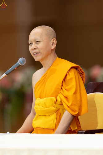 ภาพ No.323806:วันที่ 22 เมษายน พ.ศ.2569 (วันคุ้มครองโลก) งานถวายมหาสังฆทาน 40,000 กว่าวัดทั่วประเทศ สัมมนาคณะสงฆ์เพื่อความเจริญรุ่งเรืองมั่นคงแห่งพระพุทธศาสนา ณ วัดพระธรรมกาย