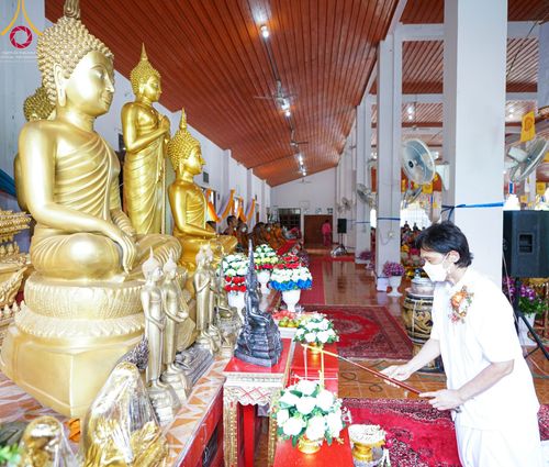 ภาพ No.63818:พิธีทอดกฐินสามัคคีทั่วไทย 5,000 วัด โดยคณะศิษยานุศิษย์วัดพระธรรมกาย น้อมบูชาธรรม 78 ปี หลวงพ่อธัมมชโย วันที่ 5 พฤศจิกายน พ.ศ. 2565 วัดเวฬุวันคิรีวงค์ อ.ด่านช้าง จ.สุพรรณบุรี