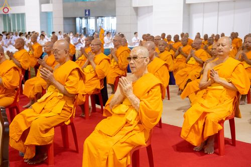 ภาพ No.311721:วันอังคารที่ 3 มีนาคม พ.ศ.2569 ปฏิบัติธรรมภาคสายวันมาฆบูชา พิธีถวายภัตตาหารเป็นสังฆทาน ณ สภาธรรมกายสากล วัดพระธรรมกาย