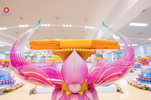 ภาพ No.318285:วันอาทิตย์ต้นเดือนที่ 5 เมษายน พ.ศ.2569 พิธีบูชาข้าวพระ ณ สภาธรรมกายสากล วัดพระธรรมกาย