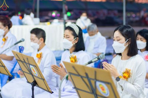 ภาพ No.74352:พิธีถวายภัตตาหารเป็นสังฆทาน แด่คณะพระธรรมยาตราฯ ในโครงการธรรมยาตรากตัญญูบูชา มหาปูชนียาจารย์ พระมงคลเทพมุนี(สด จนฺทสโร) พระผู้ปราบมาร อนุสรณ์สถาน 7 แห่ง ปีที่ 11 วันที่ 26 มกราคม พ.ศ. 2566