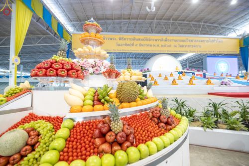 ภาพ No.65130:พิธีบูชาข้าวพระ และสาธุชนปฏิบัติธรรมร่วมกัน ในวันอาทิตย์ต้นเดือนที่ 4 ธันวาคม พ.ศ. 2565 ณ วัดพระธรรมกาย จ.ปทุมธานี