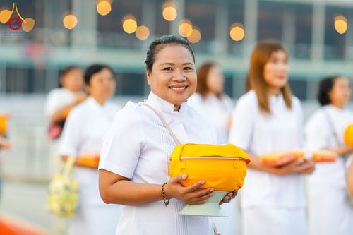 ภาพ No.319344:วันเสาร์ที่ 4 เมษายน พ.ศ.2569 พิธีขอขมา มอบผ้าไตร และถวายบาตรแด่นาคธรรมทายาท ในโครงการบรรพชาสามเณรฟื้นฟูพระพุทธศาสนาทั่วไทย โครงการหน่อแก้วเปรียญธรรม รุ่นที่ 14 โครงการสามเณรยุวธรรมทายาท รุ่นที่ 34 โครงการสามเณรมัชฌิมธรรมทายาท รุ่นที่ 30 ณ สภาธรรมกายสากล