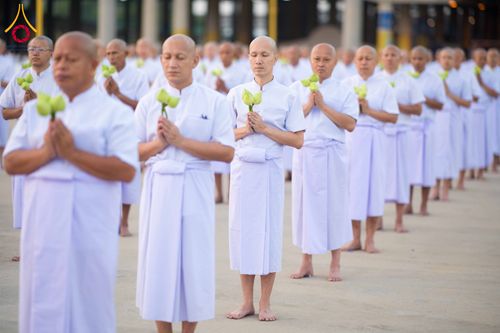ภาพ No.320780:วันเสาร์ที่ 11 เมษายน พ.ศ.2569 พิธีเวียนประทักษิณ พิธีวันทาเจดีย์ โครงการอุปสมบทหมู่ บูชาธรรมหลวงพ่อธัมมชโย พ.ศ.2569 โครงการอุปสมบทหมู่ธรรมทายาท ระดับอุดมศึกษา รุ่น 53 (ภาคฤดูร้อน) ณ วัดพระธรรมกาย ปทุมธานี