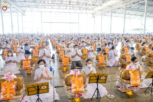 ภาพ No.66401:พิธีถวายอุปกรณ์เครื่องกันหนาว แด่คณะพระภิกษุ สามเณร วัดพระธรรมกาย วันเสาร์ที่ 10 ธันวาคม พ.ศ. 2565 ณ สภาธรรมกายสากล วัดพระธรรมกาย จ.ปทุมธานี