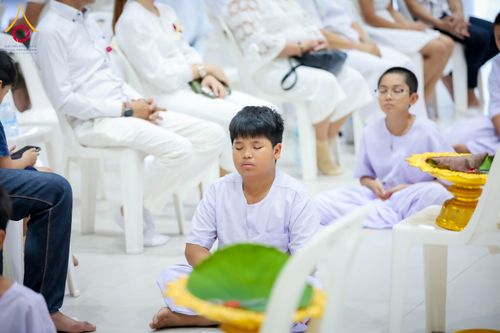 ภาพ No.317405:วันอาทิตย์ ที่ 29 มีนาคม พ.ศ.2569  พิธีปลงผม , พิธีขอขมามอบบาตรและผ้าไตร , พิธีบรรพชา ณ ศูนย์ปฏิบัติธรรมสมุทรปราการ จำนวน 42 รูป