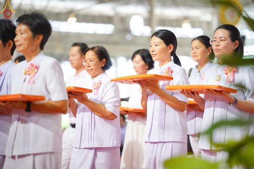 ภาพ No.154569:พิธีทอดผ้าป่าสมทบกฐินวัดพระธรรมกาย และสมทบกฐิน 30,000 วัดทั่วไทย ครั้งที่ 2 ณ สภาธรรมกายสากล วัดพระธรรมกาย วันอังคารที่ 17 กันยายน พ.ศ. 2567