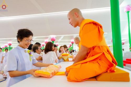 ภาพ No.136345:พิธีอุปสมบทสามเณรเตรียมสถาบันธรรมชัย รุ่นที่ 21 ณ โบสถ์พระไตรปิฏก วัดพระธรรมกาย วันเสาร์ที่ 4 พฤษภาคม พ.ศ.2567