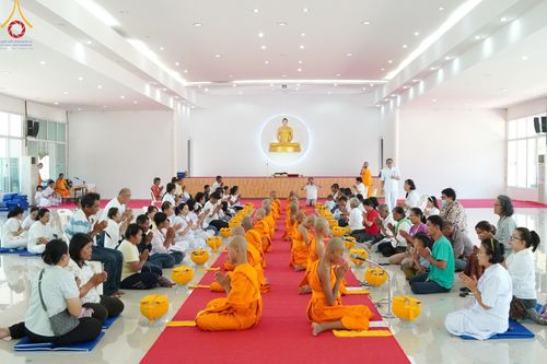 ภาพ No.134913:พิธีตัดปอยผม พิธีขอขมารับผ้าไตร พิธีบรรพชา และพิธีถวายบาตร ในโครงการบรรพชาสามเณร ฟื้นฟูพระพุทธศาสนาทั่วไทย  ณ ศูนย์ปฏิบัติธรรมและศูนย์อบรมเยาวชนเพชรบุรี ต.ท่าแลง อ.ท่ายาง จ.เพชรบุรี