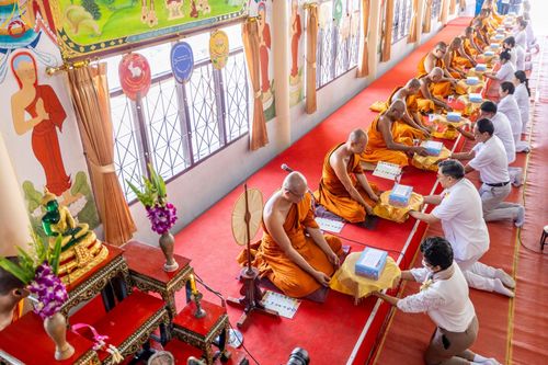 ภาพ No.199582:พิธีทอดผ้าป่าทำนุบำรุงศาสนสถาน ณ วัดศิลามูล ตำบลหินมูล อำเภอบางเลน จังหวัดนครปฐม ในโครงการธรรมยาตรา กตัญญูบูชา มหาปูชนียาจารย์ พระมงคลเทพมุนี(สด จนฺทสโร) พระผู้ปราบมาร อนุสรณ์สถาน 7 แห่ง ปีที่ 13 วันที่ 21 มกราคม พ.ศ. 2568