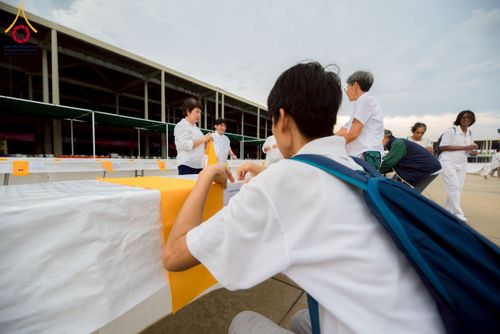 ภาพ No.217807:วันที่ 10-14 เมษายน พ.ศ. 2568 เจ้าหน้าที่อาสาสมัคร เตรียมงานวันคุ้มครองโลก ชุดที่ 2 วัดพระธรรมกาย จ.ปทุมธานี