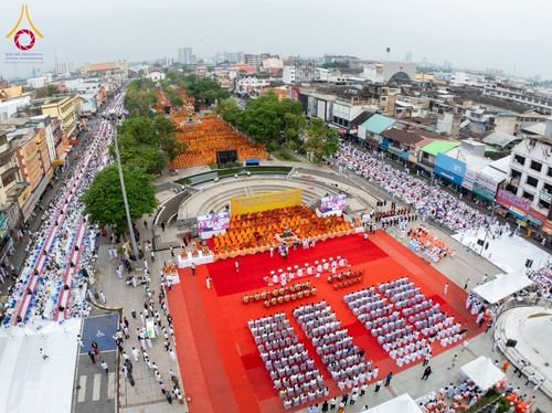 ภาพ No.210347:วันอาทิตย์ที่ 9 มีนาคม พ.ศ. 2568 พ่อเมืองโคราชจัดตักบาตรพระหมื่น ทำบุญเมือง 557 ปี