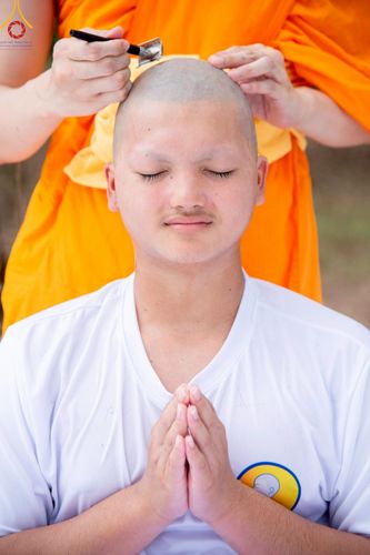 ภาพ No.213852:วันเสาร์ที่ 29 มีนาคม พ.ศ. 2568 พิธีตัดปอยผม ขอขมาผู้ปกครอง มอบบาตร-ผ้าไตร และพิธีบรรพชาสามเณร ณ ศูนย์ปฏิบัติธรรมจังหวัดระยอง (บ้านช่องลม) ต.บางบุตร อ.บ้านค่าย จ.ระยอง
