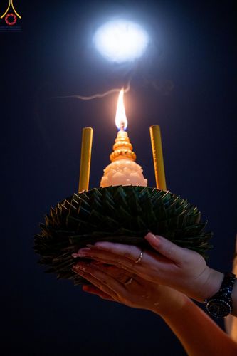 ภาพ No.170368:พิธีลอยกระทงธรรม ณ สระเศรษฐีทะเลบุญ มหาวิหารพระมงคลเทพมุนีฯ วัดพระธรรมกาย วันศุกร์ที่ 15 พฤศจิกายน พ.ศ.2567 (วันเพ็ญ 15 ค่ำ เดือน 12)