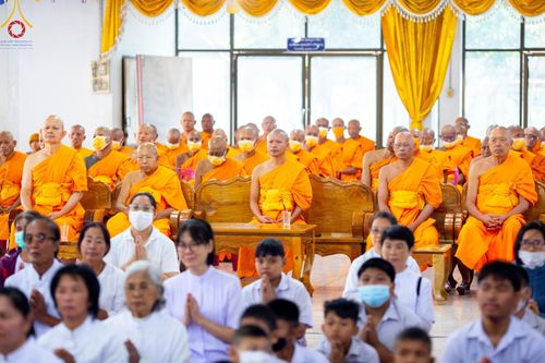 ภาพ No.195271:พิธีทอดผ้าป่าทำนุบำรุงศาสนสถาน ณ วัดพรสวรรค์ ต.หนองบ่อ อ.สองพี่น้อง จ.สุพรรณบุรี ในโครงการธรรมยาตรา กตัญญูบูชา มหาปูชนียาจารย์ พระมงคลเทพมุนี(สด จนฺทสโร) พระผู้ปราบมาร อนุสรณ์สถาน 7 แห่ง ปีที่ 13 วันที่ 13 มกราคม พ.ศ. 2568