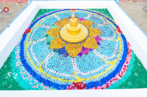 ภาพ No.275156:วันอาทิตย์ที่ 30 พฤศจิกายน พ.ศ. 2568 พิธีตอกเสาเข็ม "สร้างองค์พระเจดีย์เพื่อสร้างสันติภาพโลก" ต้นสุดท้าย ณ ศูนย์ปฏิบัติธรรมระยอง (บ้านช่องลม)