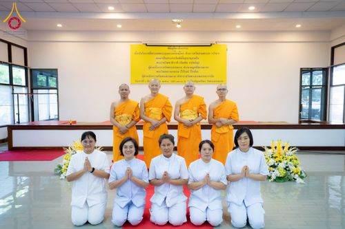 ภาพ No.276758:วันเสาร์ที่ 6 ธันวาคม พ.ศ. 2568 พิธีมุทิตาสักการะ เนื่องในโอกาสที่พระเดชพระคุณพระพรหมดิลก เจ้าอาวาสวัดสามพระยา วรวิหาร เมตตาเป็นประธานในพิธีตั้งฐานานุกรมใน พระราชวิเทศวชิรเวที (บัณฑิต วรปญฺโญ) ผู้ช่วยเจ้าอาวาสวัดพระธรรมกาย (ไวโรจน์ วิโรจโน) ผู้ช่วยเจ้าอา