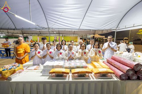 ภาพ No.198394:พิธีถวายภัตตาหารเป็นสังฆทาน แด่พระธรรมยาตรา ณ อนุสรณ์สถานบางปลา วัดบางปลา อำเภอบางเลน จังหวัดนครปฐม ในโครงการธรรมยาตรา กตัญญูบูชา มหาปูชนียาจารย์ พระมงคลเทพมุนี(สด จนฺทสโร) พระผู้ปราบมาร อนุสรณ์สถาน 7 แห่ง ปีที่ 13 วันที่ 20 มกราคม พ.ศ. 2568