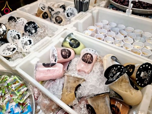 ภาพ No.202372:พิธีถวายภัตตาหารเป็นสังฆทาน แด่พระธรรมยาตรา ณ วัดพระธรรมกาย ตำบลคลองสาม อำเภอคลองหลวง จังหวัดปทุมธานี ในโครงการธรรมยาตรา กตัญญูบูชา มหาปูชนียาจารย์ พระมงคลเทพมุนี(สด จนฺทสโร) พระผู้ปราบมาร อนุสรณ์สถาน 7 แห่ง ปีที่ 13 วันที่ 27 มกราคม พ.ศ. 2568