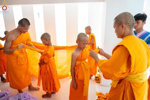 ภาพ No.63072:Photo Story  มหัศจรรย์วัดดงดินแดง Episode 2 โครงการบรรพชาอุปสมบทหมู่ ฟื้นฟูพระพุทธศาสนาทั่วไทย ณ วัดดงดินแดง อ.อมก๋อย จ.เชียงใหม่ วันที่ 3 เมษายน พ.ศ. 2567