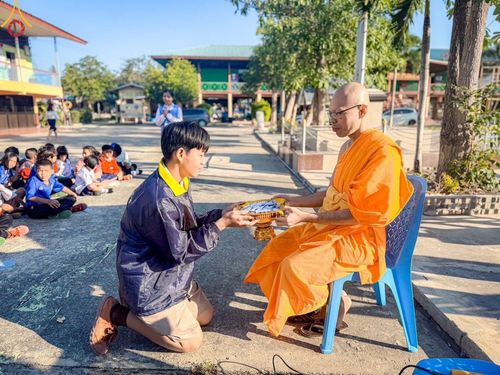 ภาพ No.195831:พิธีทอดผ้าป่าทำนุบำรุงศาสนสถาน ณ วัดตรีพาราสีมาเขต ต.สามเมือง อ.ลาดบัวหลวง จ.พระนครศรีอยุธยา ในโครงการธรรมยาตรา กตัญญูบูชา มหาปูชนียาจารย์ พระมงคลเทพมุนี(สด จนฺทสโร) พระผู้ปราบมาร อนุสรณ์สถาน 7 แห่ง ปีที่ 13 วันที่ 13 มกราคม พ.ศ. 2568