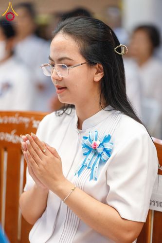 ภาพ No.202216:พิธีเจริญพระพุทธมนต์ ปฏิบัติธรรม มอบทุนการศึกษา ถวายสังฆทาน 108 วัด เพื่อถวายเป็นพุทธบูชา และขับเคลื่อนโครงการหมู่บ้านรักษาศีล 5 โดยคณะสงฆ์จังหวัดนครปฐม คณะศิษยานุศิษย์วัดพระธรรมกาย โครงการธรรมยาตรา ปีที่ 13 ณ วัดบางปลา อำเภอบางเลน จังหวัดนครปฐม