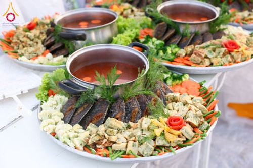 ภาพ No.191095:พิธีถวายภัตตาหารเป็นสังฆทาน แด่พระธรรมยาตรา ณ อนุสรณ์สถานคลองบางนางแท่น อ.สามพราน จ.นครปฐม ในโครงการธรรมยาตรา กตัญญูบูชา มหาปูชนียาจารย์ พระมงคลเทพมุนี(สด จนฺทสโร) พระผู้ปราบมาร อนุสรณ์สถาน 7 แห่ง ปีที่ 13 วันที่ 8 มกราคม พ.ศ. 2568