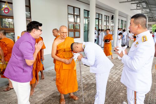 ภาพ No.227153:วันอังคารที่ 3 มิถุนายน พ.ศ. 2568 นายอำเภอคลองหลวง นำพสกนิกรรวมใจภักดิ์ สมเด็จพระนางเจ้าฯ พระบรมราชินี เนื่องในโอกาสวันเฉลิมพระชนมพรรษา ณ อาคารปลูกศรัทธา 2 วัดพระธรรมกาย อ.คลองหลวง จ.ปทุมธานี