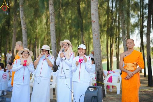 ภาพ No.191473:V.49 สารพัดV สารพัดดี ที่ธรรมยาตรา ในโครงการธรรมยาตรา กตัญญูบูชา มหาปูชนียาจารย์ พระมงคลเทพมุนี(สด จนฺทสโร) พระผู้ปราบมาร อนุสรณ์สถาน 7 แห่ง ปีที่ 13 ระหว่างวันที่ 2-31 มกราคม พ.ศ. 2568