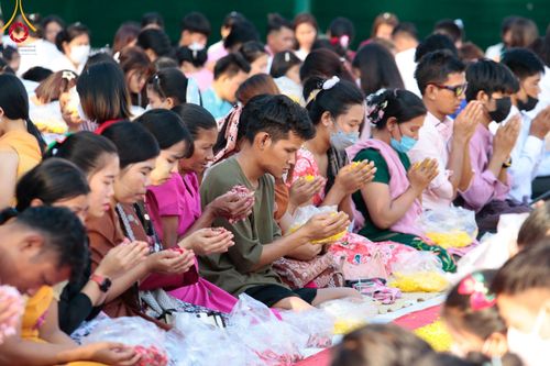 ภาพ No.107931:พิธีต้อนรับพระธรรมยาตรา ในโครงการธรรมยาตรากตัญญูบูชา มหาปูชนียาจารย์ พระมงคลเทพมุนี(สด จนฺทสโร) พระผู้ปราบมาร อนุสรณ์สถาน 7 แห่ง ปีที่ 12 วันที่ 7 มกราคม พ.ศ. 2567 ณ อนุสรณ์สถานคลองบางนางแท่น  อ.สามพราน จ.นครปฐม