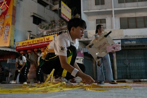 ภาพ No.126841:V.30 เต็มที่ เพื่อโคราช การเตรียมงาน ปฏิบัติงาน และเก็บงาน ของเจ้าหน้าที่หน่วยงานต่างๆ ทุกภาคส่วน เพื่อพิธีทำบุญเมืองนครราชสีมา ฉลอง 556 ปี ตักบาตรพระ 10,000 รูป ในวันเสาร์ที่ 2 มีนาคม พ.ศ.2567 ณ อนุสาวรีย์ท้าวสุรนารี จ.นครราชสีมา จัดโดย คณะสงฆ์จังหวัดนค