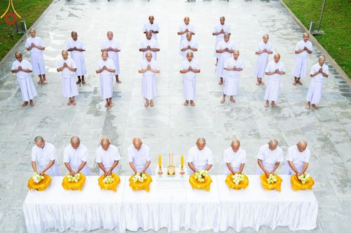 ภาพ No.156734:พิธีบรรพชาอุปสมบท ธรรมทายาท โครงการอุปสมบทหมู่บูชาธรรมครบรอบ 107 ปี วันครูผู้ค้นพบวิชชาธรรมกาย ณ โบสถ์พระไตรปิฏก วัดพระธรรมกาย วันเสาร์ที่ 14 กันยายน พ.ศ. 2567