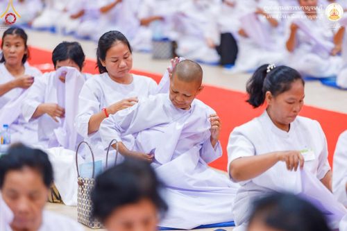 ภาพ No.152148:โครงการอบรมอุบาสก อุบาสิกาแก้ว ตัวแทนทอดกฐิน 30,000 วัด ทั่วไทย ระหว่างวันที่ 6-8 กันยายน พ.ศ. 2567 ณ ศูนย์อบรมเยาวชนกาญจนบุรี