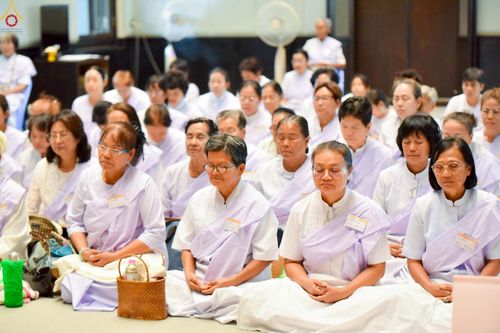 ภาพ No.242792:วันที่ 29-31 สิงหาคม พ.ศ. 2568 องค์กรภาคีเครือข่าย “บวร” (บ้าน-วัด-โรงเรียน-ราชการ) อ.คลองหลวง จัดบวชอุบาสิกาแก้ว ถวายพระราชกุศลแด่สมเด็จพระพันปีหลวง - กตัญญูบูชาแด่ผู้มีพระคุณ