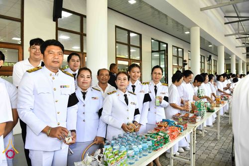 ภาพ No.344275:วันที่ 12 สิงหาคม พ.ศ. 2569  พสกนิกรชาวอำเภอคลองหลวง พร้อมใจร่วมพิธีสวดพระพุทธมนต์และทำบุญตักบาตรถวายพระราชกุศล เนื่องในวันคล้ายวันพระราชสมภพ สมเด็จพระบรมราชชนนีพันปีหลวง และวันแม่แห่งชาติ 12 สิงหาคม 2569