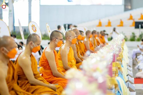 ภาพ No.85256:พิธีมุทิตาสักการะพระภิกษุ ผู้สอบได้เปรียญธรรม ๙ ประโยคระดับโลก, พิธีมอบโล่เกียรติยศและทุนการศึกษา สำนักเรียนบาลีดีเด่นทั่วประเทศ ในวันสมาธิโลก อาทิตย์ที่ 6 สิงหาคม พ.ศ. 2566 ณ สภาธรรมกายสากล วัดพระธรรมกาย