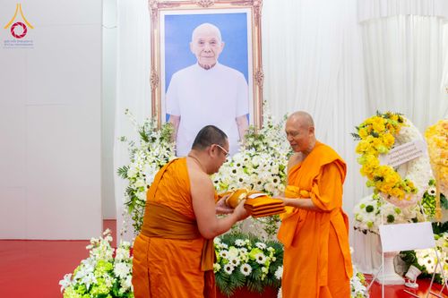 ภาพ No.314598:วันศุกร์ที่ 20 มีนาคม พ.ศ. 2569 พิธีบำเพ็ญกุศล คุณพ่อณรงค์ จินตมากุล โยมบิดา พระครูปลัดรัตนวีรวัฒน์ (รังสฤษดิ์ อิทฺธิจินตโก) ที่ปรึกษาเจ้าคณะจังหวัดปทุมธานี เจ้าอาวาสวัดพระธรรมกาย  ณ ห้องปลูกศรัทธา 2 วัดพระธรรมกาย ปทุมธานี