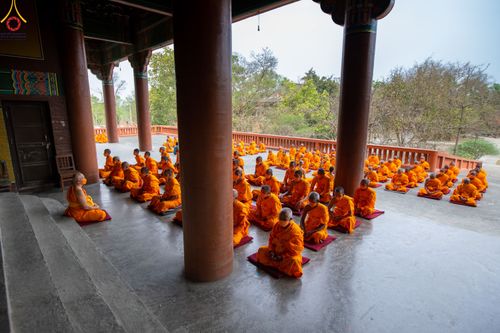 ภาพ No.80017:สามเณรฟังธรรม ปฎิบัติธรรม ในโครงการบรรพชาสามเณรหมู่ ประเทศเนปาล วันที่ 20 มีนาคม พ.ศ.2566