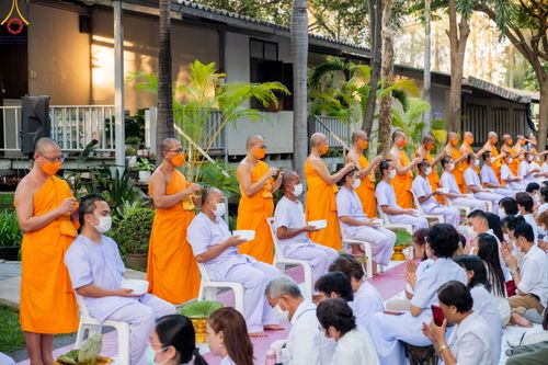 ภาพ No.78651:พิธีตัดปอยผมและปลงผมนาคธรรมทายาท  โครงการบรรพชาและอุปสมบทหมู่ วันคุ้มครองโลก วันที่ 26 มีนาคม พ.ศ.2566 ณ หมู่บ้านบรรลุธรรม วัดพระธรรมกาย