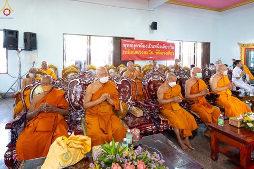 ภาพ No.83183:พิธีถวายสังฆทาน 323 วัด 4 จังหวัดชายแดนภาคใต้ ปีที่ 19 ครั้งที่ 163 พิธีมอบกองทุนหนุนแรงใจช่วยครูใต้ ปีที่ 16 ครั้งที่ 128  และพิธีทำบุญอุทิศส่วนกุศลให้ผู้วายชนม์ ในวันเสาร์ที่ 8 กรกฎาคม พ.ศ. 2566 ณ หอประชุม อาคารพระสุทธิสมณวัตรานุสรณ์   วัดมุจลินทวาปีวิ