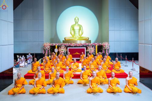 ภาพ No.81733:พิธีอุปสมบทอุทิศชีวิต สามเณรเปรียญธรรม 11 รูป ในวันวิสาขบูชา วันเสาร์ที่ 3 มิถุนายน 2566 ณ อุโบสถพระไตรปิฎก วัดพระธรรมกาย จ.ปทุมธานี