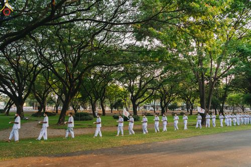 ภาพ No.80080:พิธีตัดปอยผมและปลงผมนาคธรรมทายาท โครงการอุปสมบทหมู่ธรรมทายาท พุทธศาสตร์สากลรุ่นที่ 7 (ภาคฤดูร้อน) วันอาทิตย์ที่ 9 เมษายน พ.ศ.2566