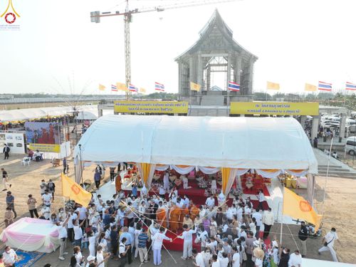 ภาพ No.79522:พิธีเททองหล่อพระประธาน ประจำอุโบสถวัดสายสุวพรรณ ณ มณฑลพิธีฯ ธรรมอุทยาน สัตตมหาสถาน หน้าอุโบสถวัดสายสุวพรรณ ต.คลองสี่ อ.คลองหลวง จ.ปทุมธานี วันเสาร์ที่ 1 เมษายน พ.ศ. 2566