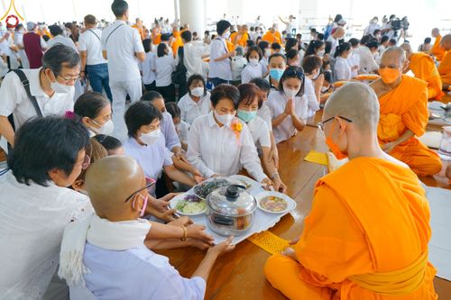 ภาพ No.78107:พิธีบุพเปตพลี ครั้งที่ 132 เพื่ออุทิศบุญกุศลแด่บรรพบุรุษผู้ล่วงลับ วันที่ 21 มีนาคม พ.ศ. 2566 ณ วัดพระธรรมกาย