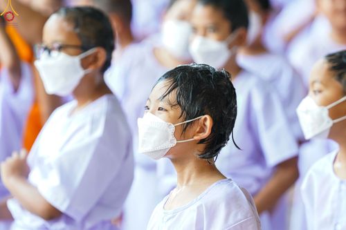 ภาพ No.78742:พิธีปลงผมนาคธรรมทายาท โครงการอบรมยุวธรรมทายาท มัชฌิมธรรมทายาท และธรรมทายาทรุ่นอุดมศึกษา ณ สภาธรรมกายสากล วัดพระธรรมกาย วันเสาร์ที่ 1 เมษายน พ.ศ. 2566