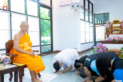 ภาพ No.259681:วันที่ 24 ตุลาคม พ.ศ. 2568 รพ.สต.คลองหนึ่ง อ.คลองหลวง สังกัด อบจ.ปทุมธานี จัดประชุมและมอบครุภัณฑ์ทางการแพทย์ เสริมพลัง อสม. ขับเคลื่อนสุขภาพชุมชนอย่างยั่งยืน ณ วัดพระธรรมกาย