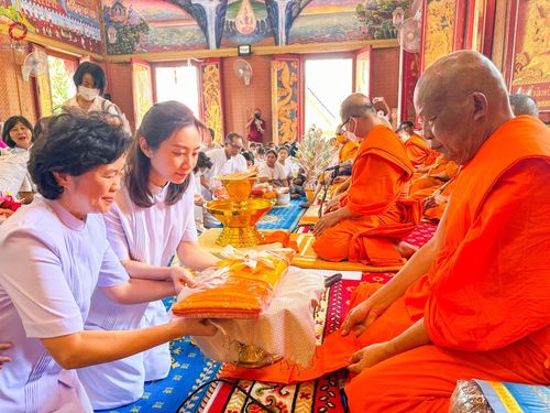 ภาพ No.97037:พิธีทอดกฐินสามัคคีทั่วไทย 5,000 วัด ณ วัดทองศาลางาม กรุงเทพมหานคร วันที่ 19 พฤศจิกายน พ.ศ. 2566