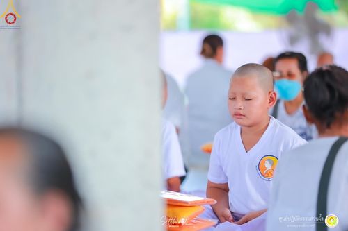 ภาพ No.135643:พิธีขอขมารับผ้าไตร , พิธีบรรพชา ในโครงการบรรพชาสามเณร ฟื้นฟูพระพุทธศาสนาทั่วไทย  ณ ศูนย์ปฏิบัติธรรมสวนผึ้ง จ.ราชบุรี วันที่ 4 เมษายน พ.ศ. 2567