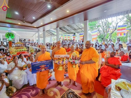 ภาพ No.97851:วัดพระธรรมกาย ร่วมบุญกฐินศรีลังกา ณ วัดศรีคุณเซการ่ารามายะ มาตาเล วันที่ 20 พฤศจิกายน พ.ศ. 2566